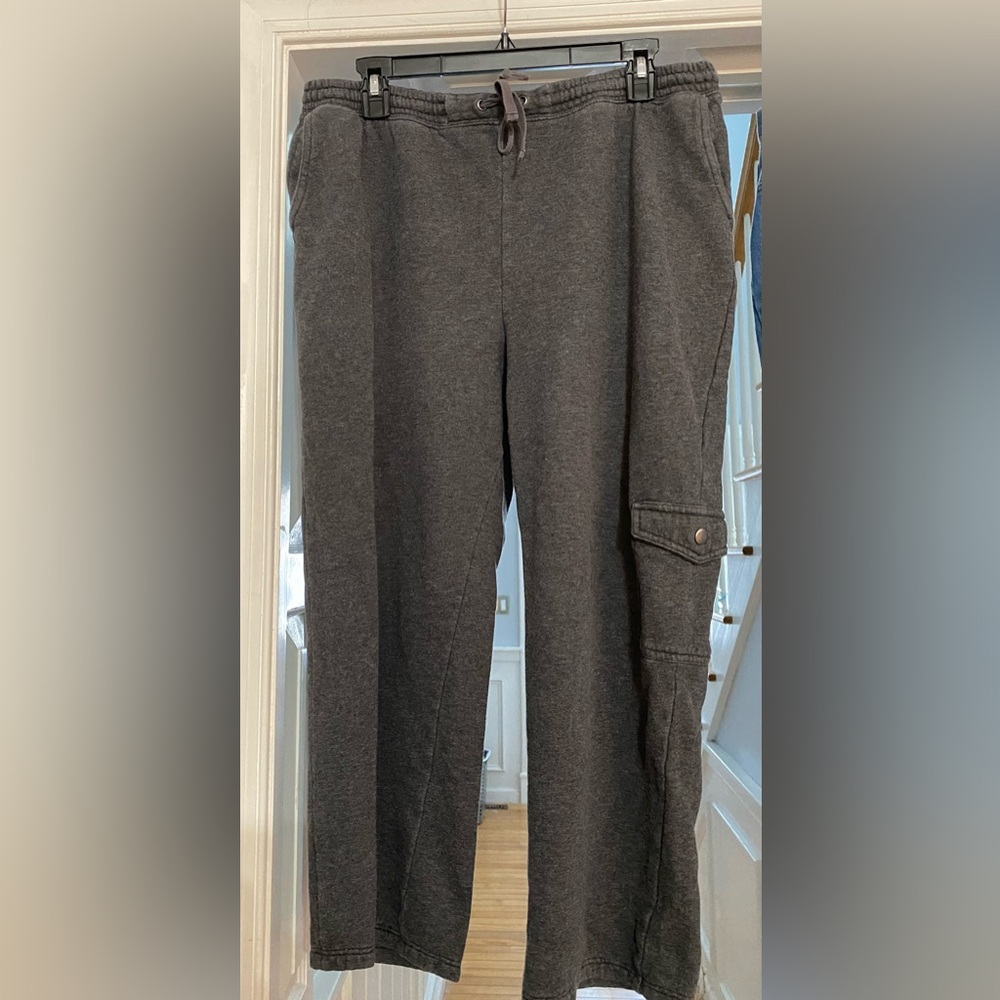 Laura Scott women’s large petite grey sweatshirt material with pocket on leg